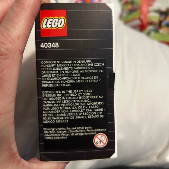 New, retired LEGO BrickHeadz Birthday Clown Building Set 40348 - Picture 3 of 9